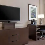Ramada Plaza By Wyndham Calgary Downtown